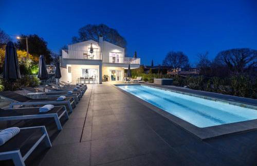 Casa BELLADONNA with Heated pool and Kids Playground - Photo 43