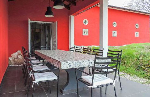 6 Bedroom Awesome Home In Labin - Foto 3