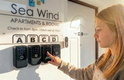 The Sea Wind Apartments & Suites - Photo 12