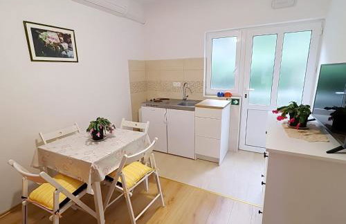 Apartments Nodilo - Comfort One Bedroom Apartment with Balcony and Sea View Apt 3 - Foto 11
