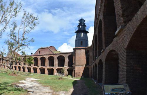 Pelican's Roost, Waterfront comfort at Venture Out - Foto 62