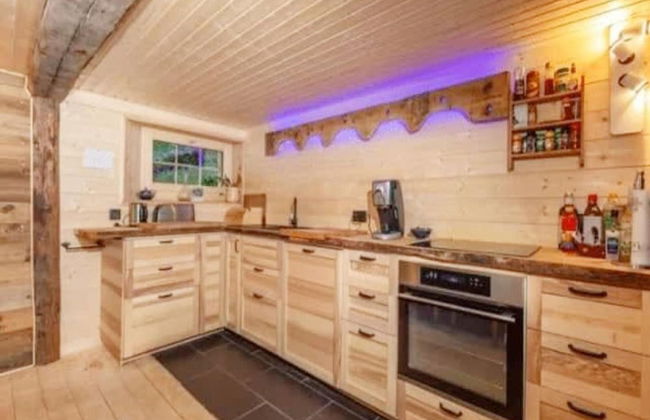 Chalet in Gstaad Near Ski Slopes - Foto 9