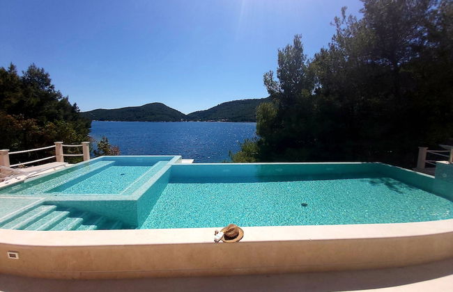 Beachfront Villa Brulupes - Foto 37