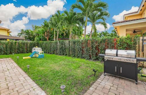 Modern Miami Home with Patio and Pool - Foto 27