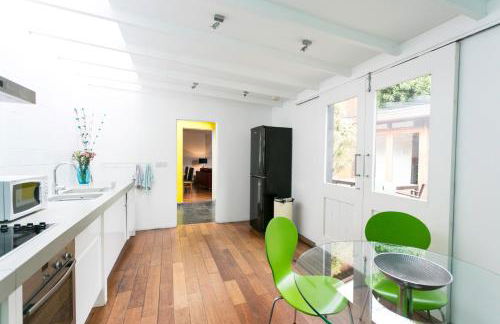 The Ultimate Group Complex, Hens & Celebrations at The Old Fire Station Canterbury, 3 Homes - Foto 51