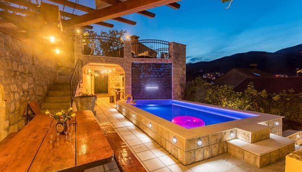 Family-friendly apartments with swimming pool Sustjepan, Dubrovnik - 17308 - Foto 2, Imagen principal