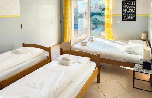 Exclusive Authentic Riviera Villa - Private Pool, Pétanque Court, Panoramic Mediterranean Sea & Estérel Mountain Views - Foto 42