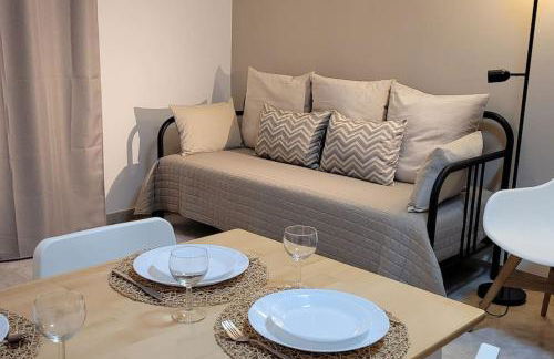 Comfort City Hub 2 - Near Metro - Photo 1