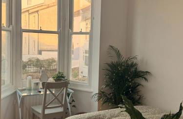 Central Brighton 2 Bed House - Foto 6