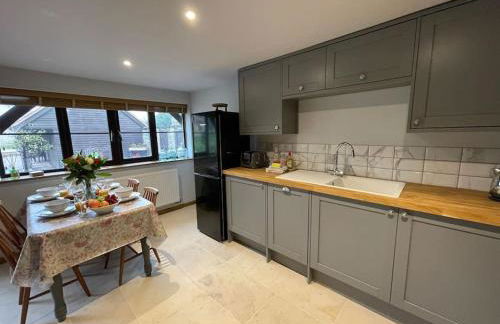 Cosy luxury Grade II listed barn in the Forest of Dean - Photo 5