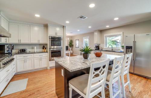 Pet-Friendly Home with Yard 8 Mi to Downtown Tulsa! - Photo 6