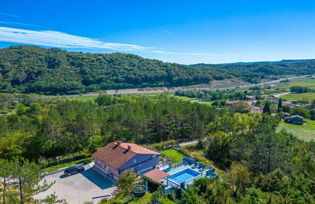 Grace Comfortable Holiday Residence - Photo 12