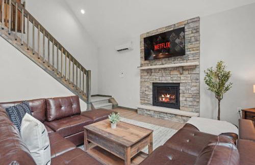 Twin Chalet - 6 BDs Hot Tub Game Area and more - Foto 55