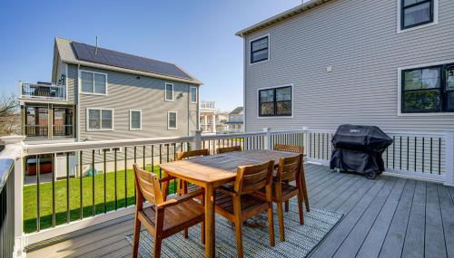 Close to Brigantine Beach Home with 2 Decks - Foto 2