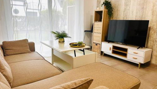 Cocon urbain, appartement 4 personnes avec jardin à 2mn de Vannes, Golfe du Morbihan - Foto 2