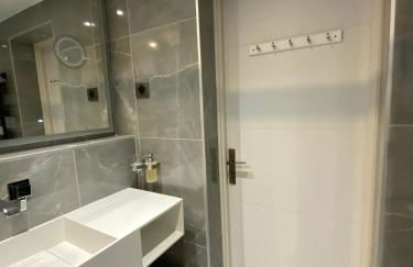 Le Rooftop Tropézien - Photo 30