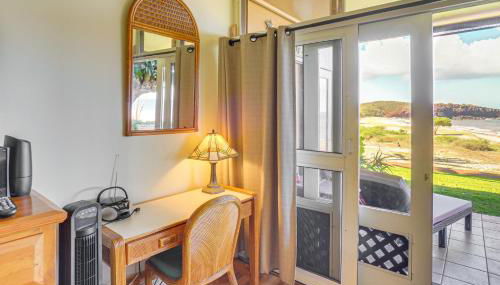 Oceanfront Condo with Pool Access on Molokai! - Foto 5