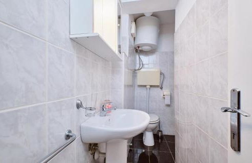 Stunning Apartment In Mali Losinj - Foto 14