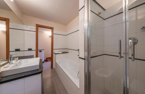 VILLA DUFOUR 2 Lusso, Piscina e Vista da Sogno - Foto 29