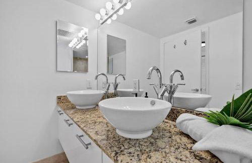 Urban Oasis 2BR Loft Residence in Brickell - Foto 37