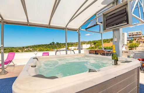 Nice Home In Rogoznica - Foto 24