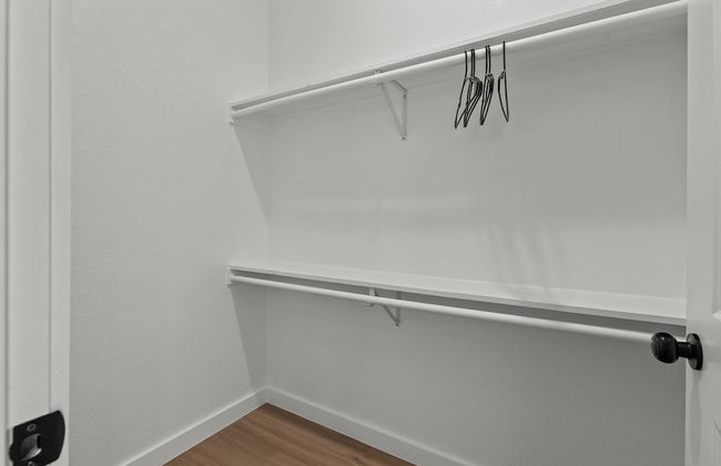 Brand New! Relax at 3br/2ba Apt. Near City Center - Foto 18