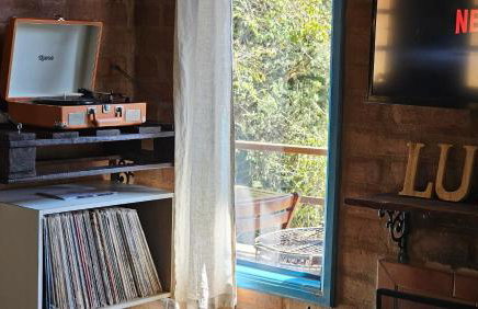 Chalé LuNê Vista para a Montanha , Banheira Imersão Externa e Lareira - Foto 7