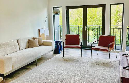 Modern Furnished Apartment in Heart of Quincy - Foto 2