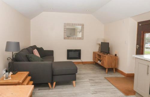 Honeybee Cottage - Photo 4