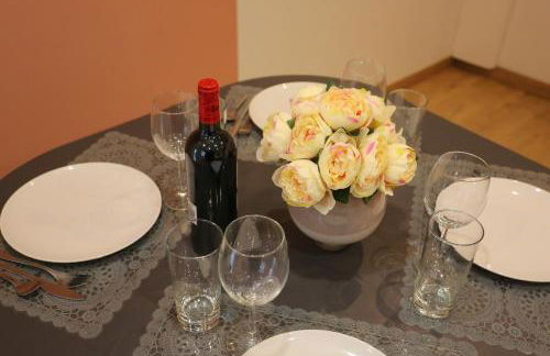 La chute des feuilles - Lit double- T2 Hyper centre - Foto 9