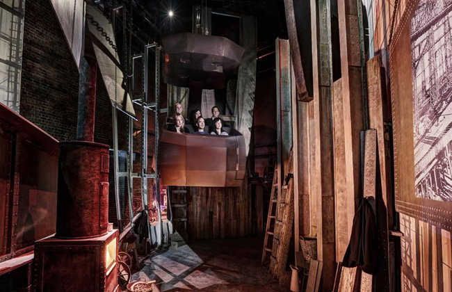 Belfast – Skip-the Line Titanic Museum & Distillery Discovery Tour - Foto 4