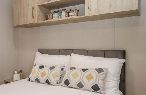 Caravan A24 at Landscove Holiday Park - Photo 13