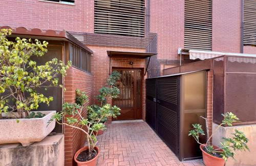 Urban Retreat with Views & Terrace - Foto 36