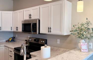 Cozy 2 Bed Apartment in Waukee - Foto 21