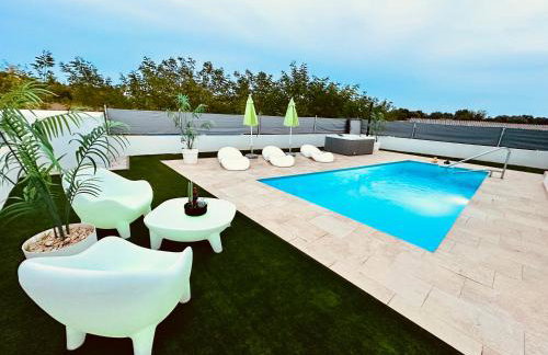 New exclusive apartment Green Horizon with garden, hot tub and private pool near the sea - Foto 2
