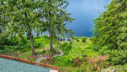 Lakefront Retreat for 6 with Stunning Views Sauna - Foto 5