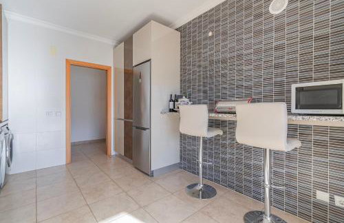 Stylish Apartment - Steps from Marina, Center & Beach - Foto 18