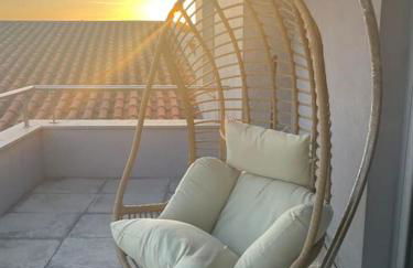 Luxurious and spacious ensuite and lounge with ping pong table - Perfect to rest near the beach - Foto 25