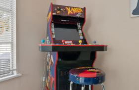 Modern Moroccan Villa w/ Firepit, BBQ + Game Room! - Foto 59