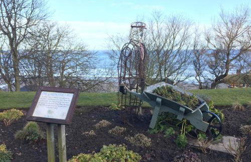 Number 12 Yorkshire Holiday House - Photo 26