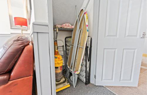 Spacious 3BR House -Sleeps 7 - Contractor Friendly - Foto 42