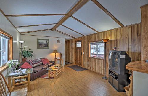 Columbia Falls Home about 22 Mi to Glacier Natl Park! - Foto 6