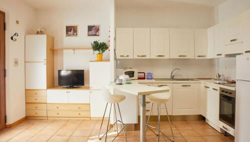 Conero - Parking & AC by Host Hero - Photo 1