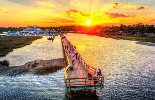 *OCEAN FRONT* Pier-adise 2Bed/2Bath, Sleeps 8 - Photo 51