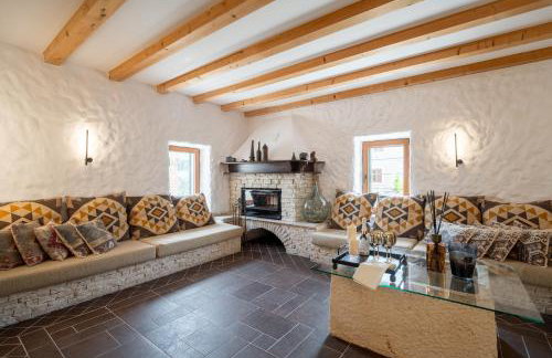 Aurora Lukorana - Photo 23