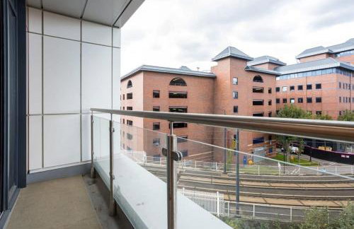 Modern Studio with Balcony in Manchester - Foto 11