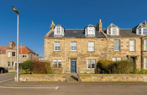 Greenways Wake Up on the Fairway at Gullane - Photo 1