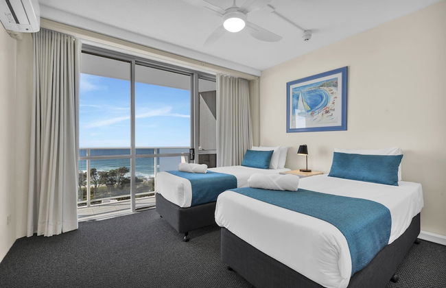 Catalina Resort - Photo 9