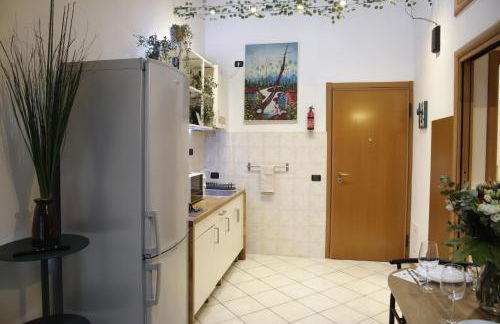 Midnight blues for 3 people near the airport - Foto 54