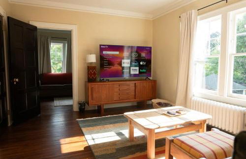 Near Downtown Midtown and Corktown - Photo 2